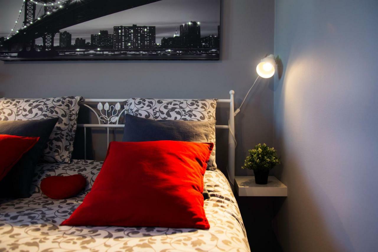 'Romeo & Juliet' Cozy Apartment With Breathtaking View Athens Luaran gambar